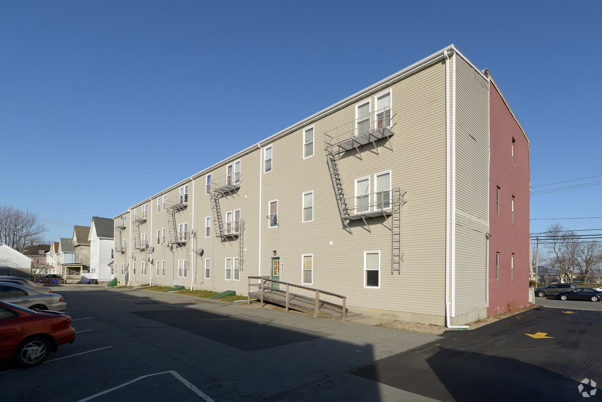 Building Photo - A.B. Chace Rowhouses
