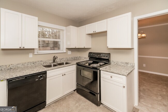 Foto del edificio - 8355 Bridgewater Pl