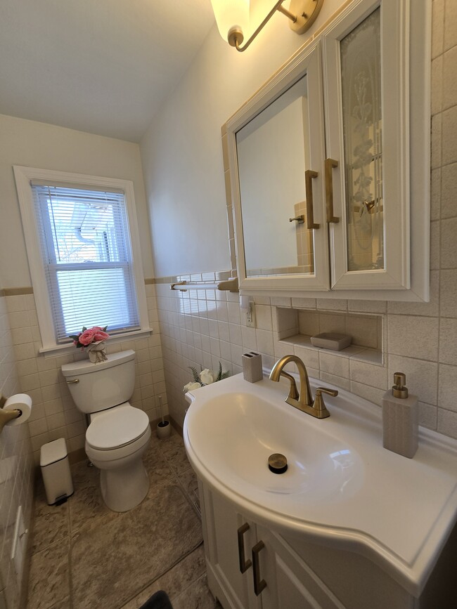 Building Photo - 10535 W Spring Green Rd