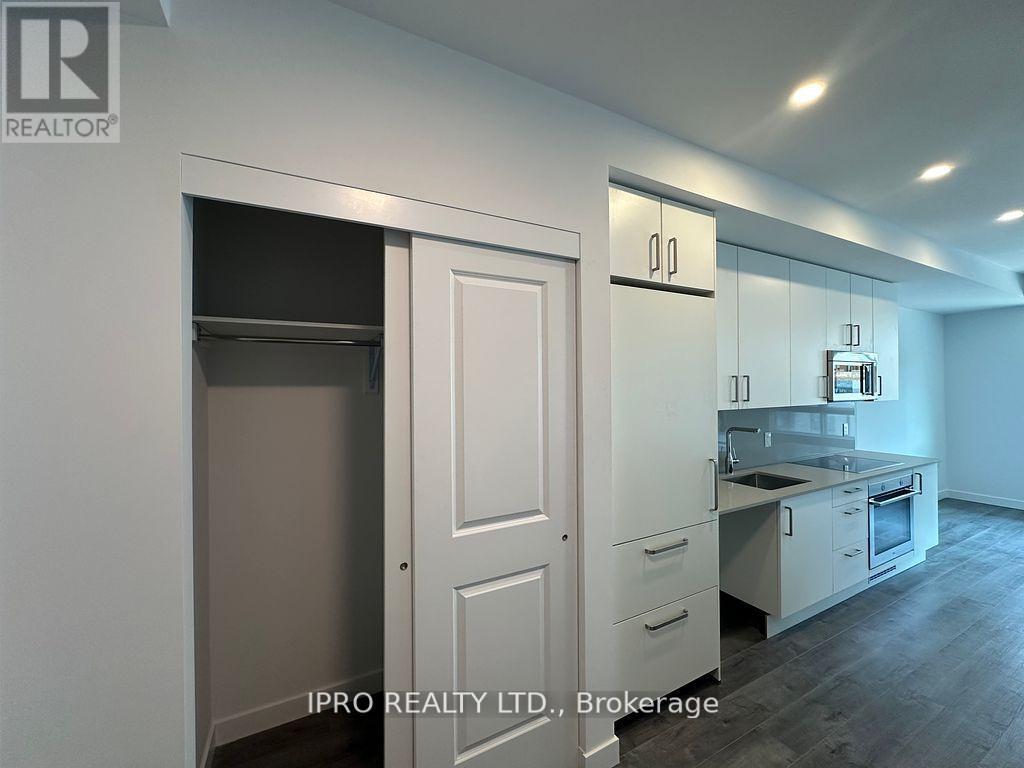 Photo principale - 217-7549 KALER Rd