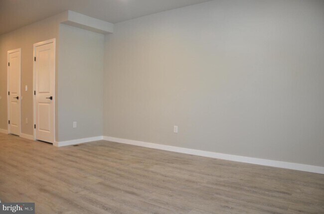 Foto del edificio - 3120 Dickinson St