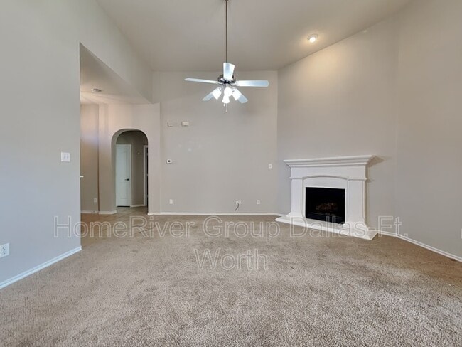 Building Photo - 4005 Martinsburg Dr