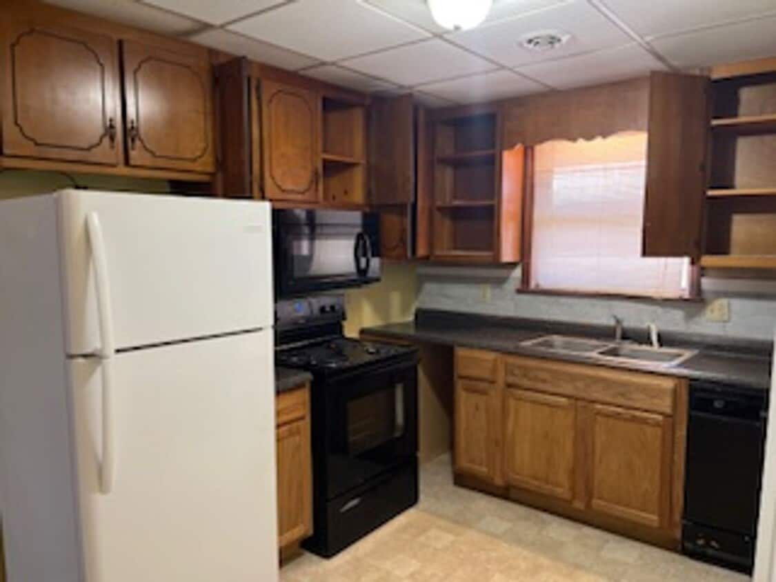 1202 Bethel Ln Unit Bethel Lane 5, Martinsville, VA 24112 Room for Rent in Martinsville, VA