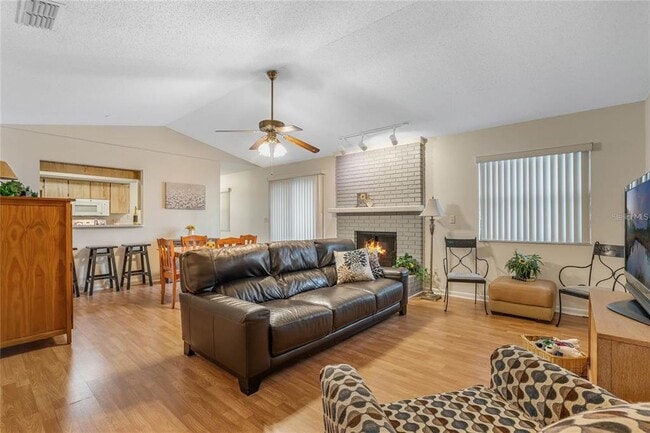 Foto del edificio - 720 E 6th St