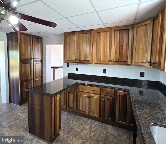 Building Photo - 8293 Leetown Rd