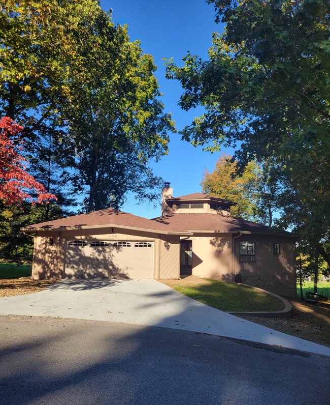 Building Photo - 166 Baltusrol Rd