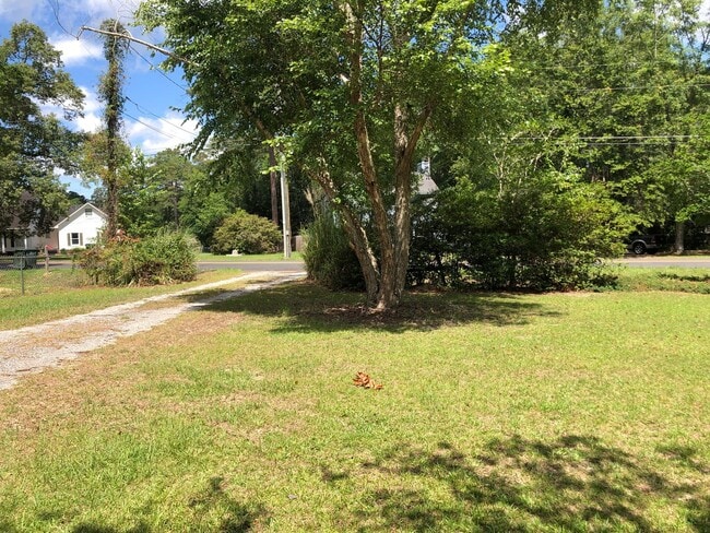 Foto del edificio - Charming Georgia Retreat: Spacious 3BD/2BA...