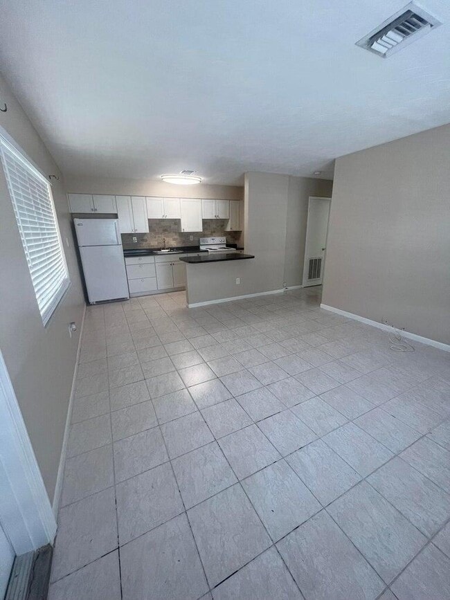 Foto del edificio - 1037 N Victoria Park Rd