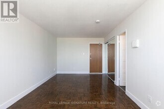 Building Photo - 33-1233 Isabella St