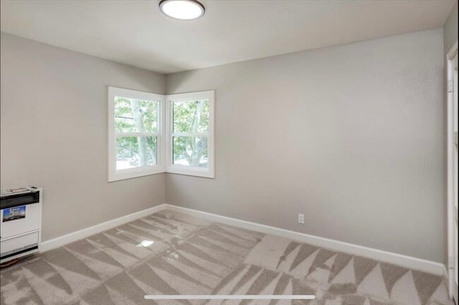 Building Photo - 911 Myrtle St