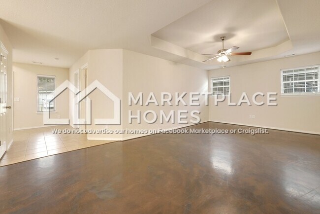 Building Photo - 4481 W Pecan St