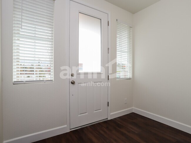 Building Photo - 6557 Enlightenment Drive