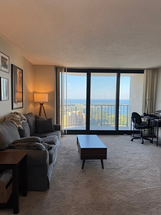 Foto del edificio - 3660 N Lake Shore Dr