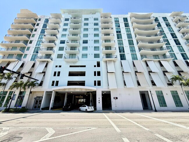 Foto del edificio - 140 S Dixie Hwy