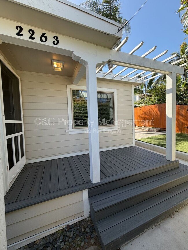 Foto del edificio - 2263 Soto St