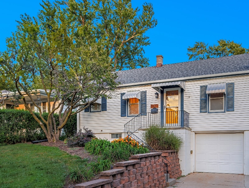 Photo - 1927 S 61st St (Omaha, NE)