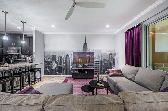 Foto del edificio - 8303 Pine River Rd