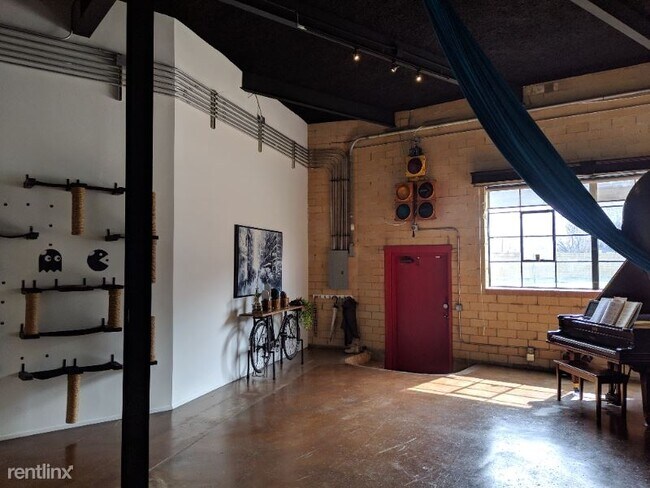 Foto del edificio - 2 br, 2.5 bath House - 3027 Taylor St