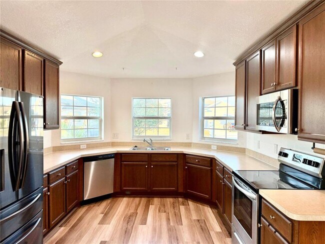 Foto del edificio - 2363 Twin Lake View Rd