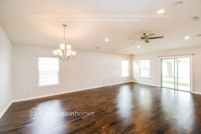 Building Photo - 12439 Acosta Oaks Dr