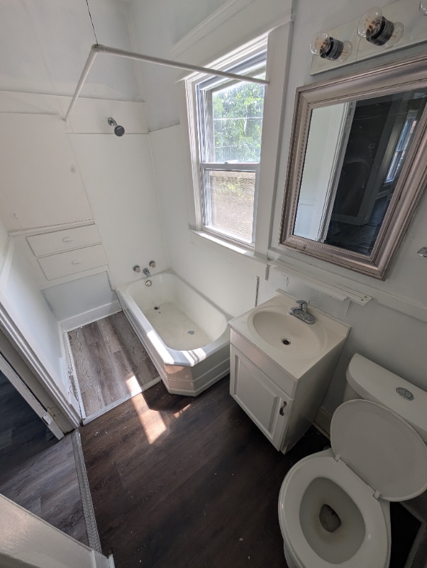 1019 W 10th St Lorain, OH 44052 – photo 4