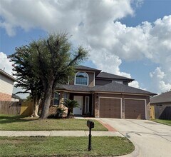 Building Photo - 909 Christopher Ln