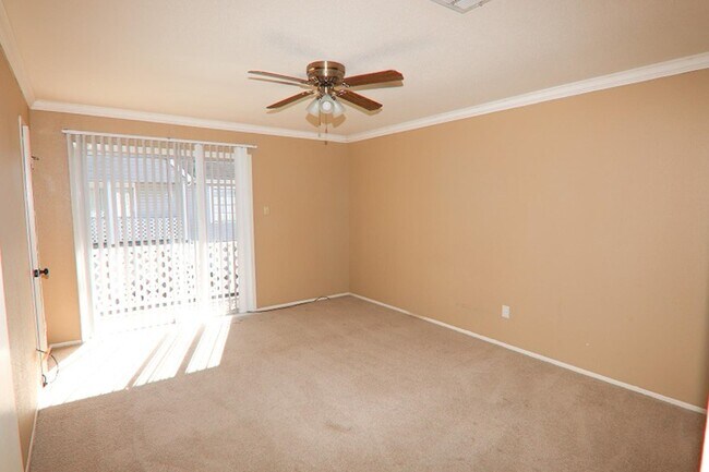 Foto del edificio - 8648 Glen Meadow Ln