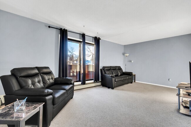 Photo du bâtiment - 10609 102 St