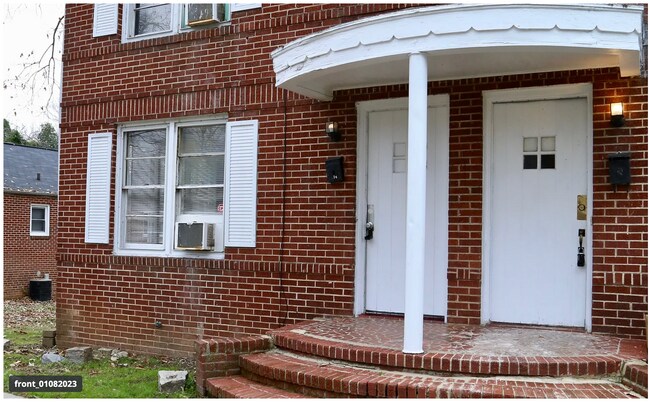 Foto del edificio - 614 N Ellis St