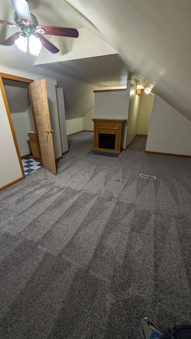 Building Photo - Charming  Single Family 3bd/1.5 bath