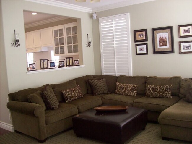Foto del edificio - 464 Arbor Ct