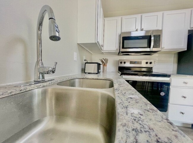 Interior Photo - Cross Creek Villas