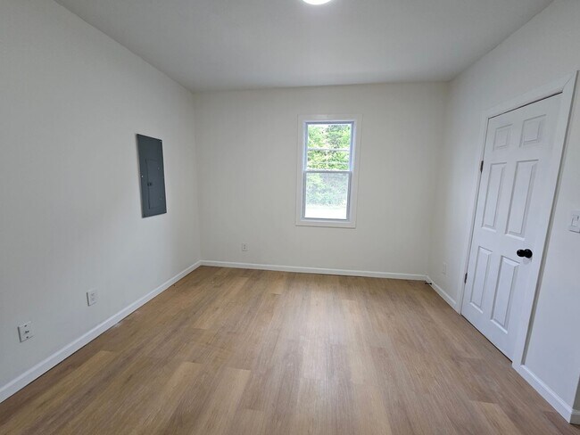 Foto del edificio - Fully update 1 bedroom 1 bath apartment fo...