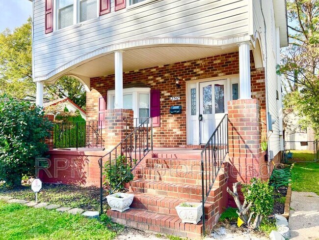 Foto del edificio - 2742 Westminster Ave