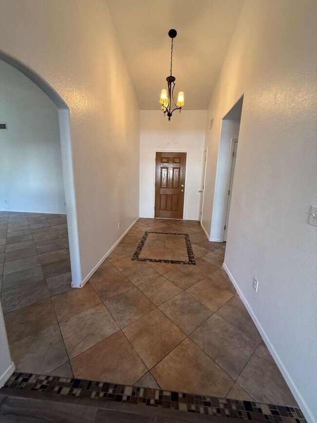 Foto del edificio - House For rent