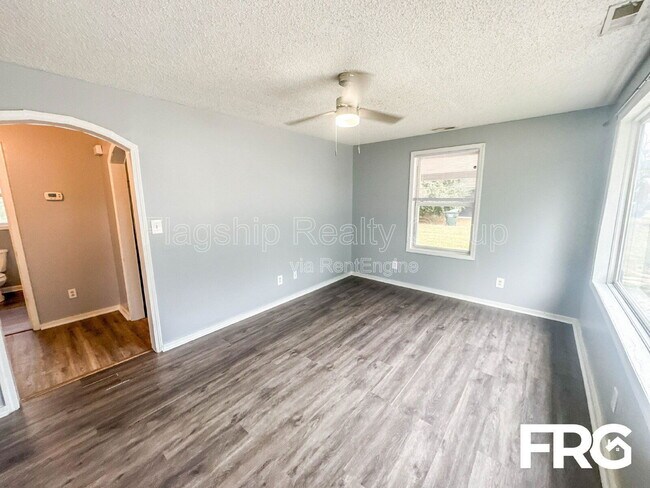 Foto del edificio - 122 Blaire Ln