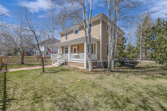 Building Photo - Charming Prospector Park home with flexibl...