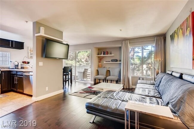 Building Photo - 2130 Sealion Dr