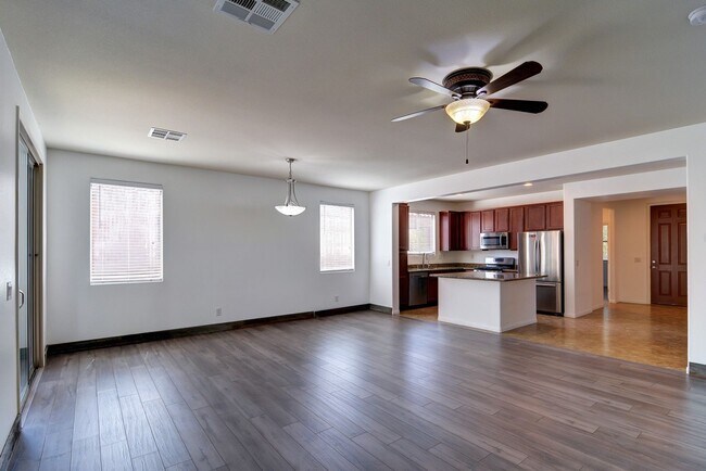 Building Photo - 1012 Via Canale Dr