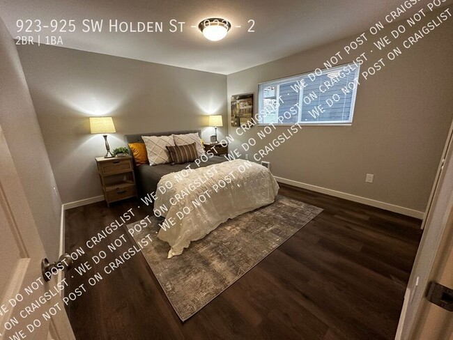 Foto del edificio - West Seattle - Renovated 2 Bedroom / 1 Bat...