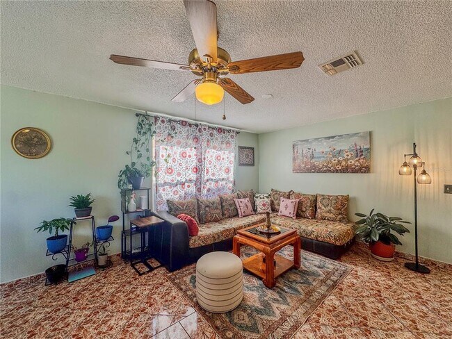 Foto del edificio - 1219 Kempton Chase Pkwy