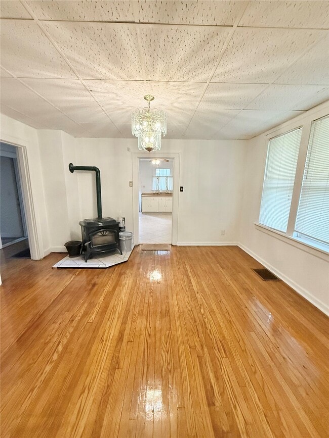 Building Photo - 307 N Clinton St