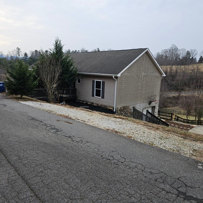 Foto del edificio - 21 Little Oak Rd