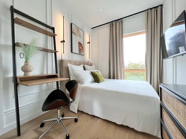 Photo - Furnished room/NOT APARTMENT