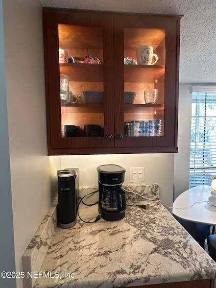 Building Photo - 133 Bermuda Ct