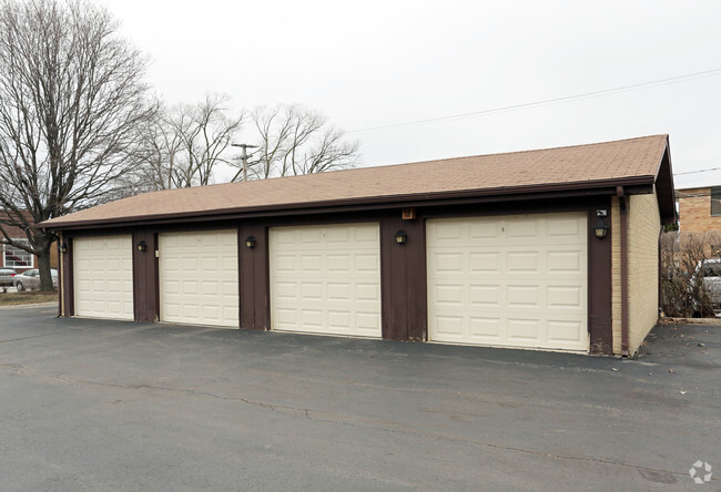 Building Photo - St. Charles Condominiums