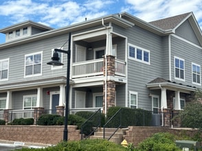 Building Photo - 9498 Ashbury Cir