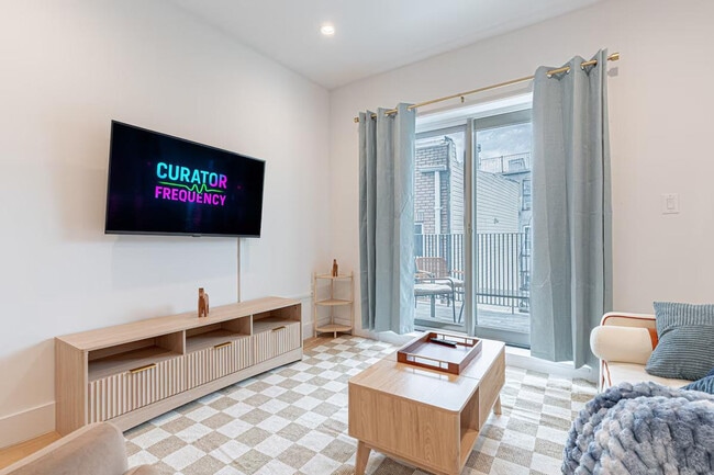 Building Photo - 1255 Decatur St