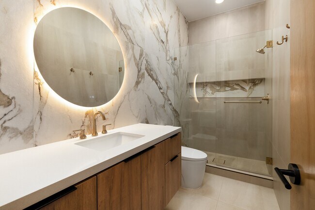 Foto del edificio - 702 Sage Ln