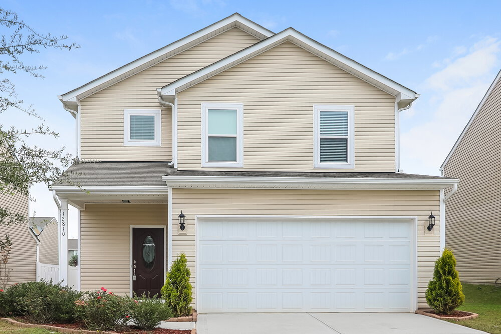 Foto principal - 12810 Longstraw Rd